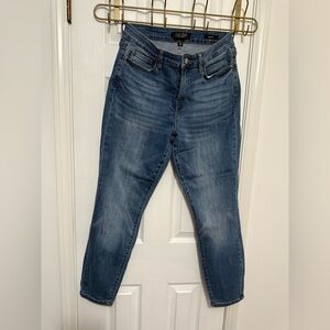 Judy Blue Medium Wash Straight Leg Jeans